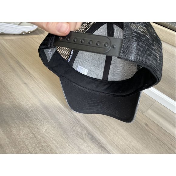 Reebok Chicago Blackhawks Center Ice Collection Stanley Cup Champions Hat 2013‎ - Picture 9 of 9